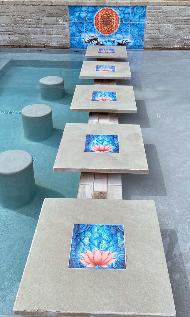 BEAUTIFUL PORCELAIN TILES FOR A SWIMMING POOL